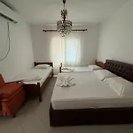 Casa de Férias Uzeiri's *