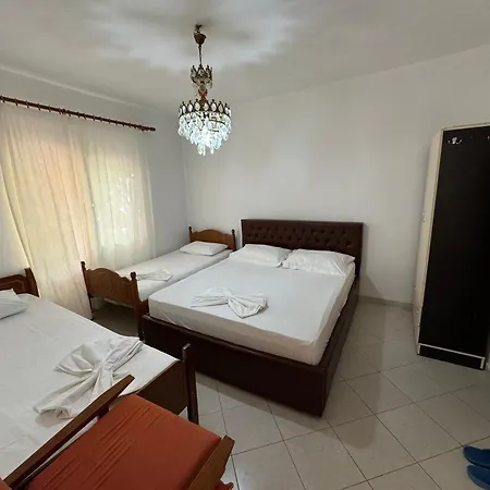 Uzeiri's 펜션 보르쉬