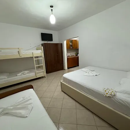 Uzeiri's Casa vacanze *