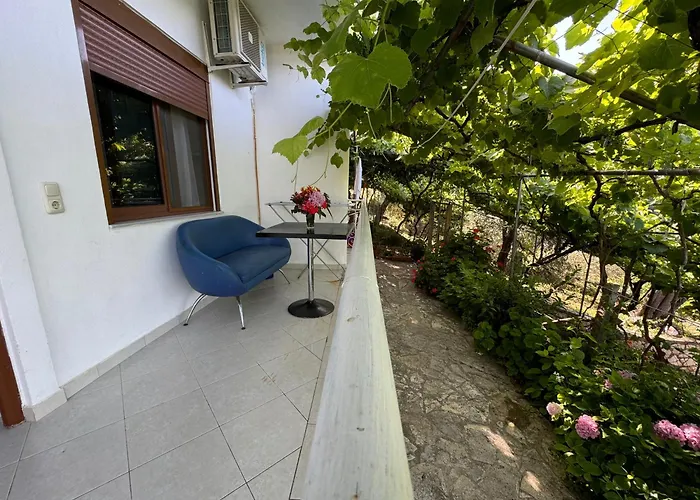 Uzeiri's Tatil Evi Borş