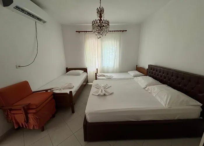 Tatil Evi Uzeiri's *