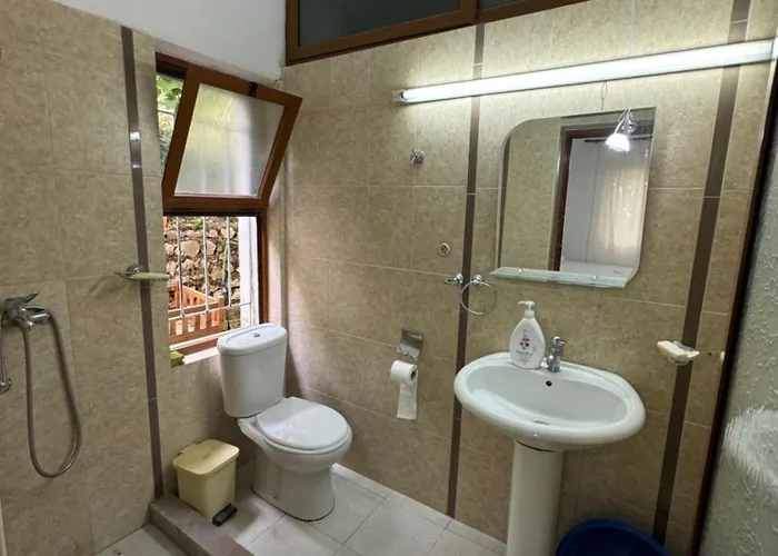 Uzeiri's Tatil Evi *