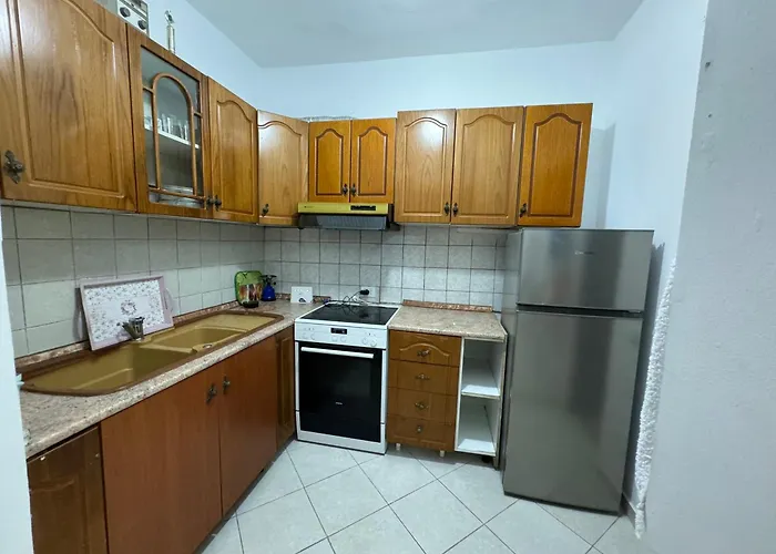 Tatil Evi Uzeiri's *