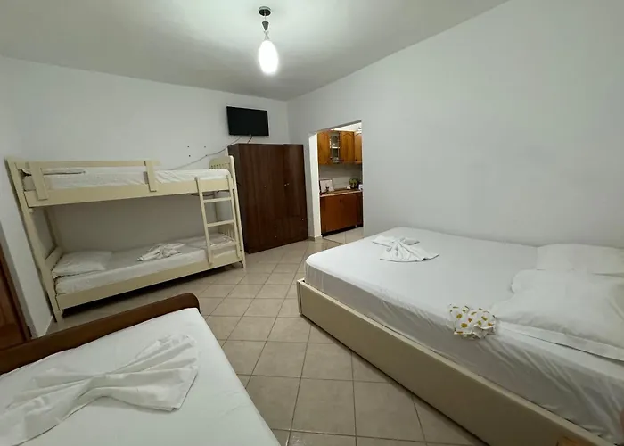 Uzeiri's Tatil Evi *